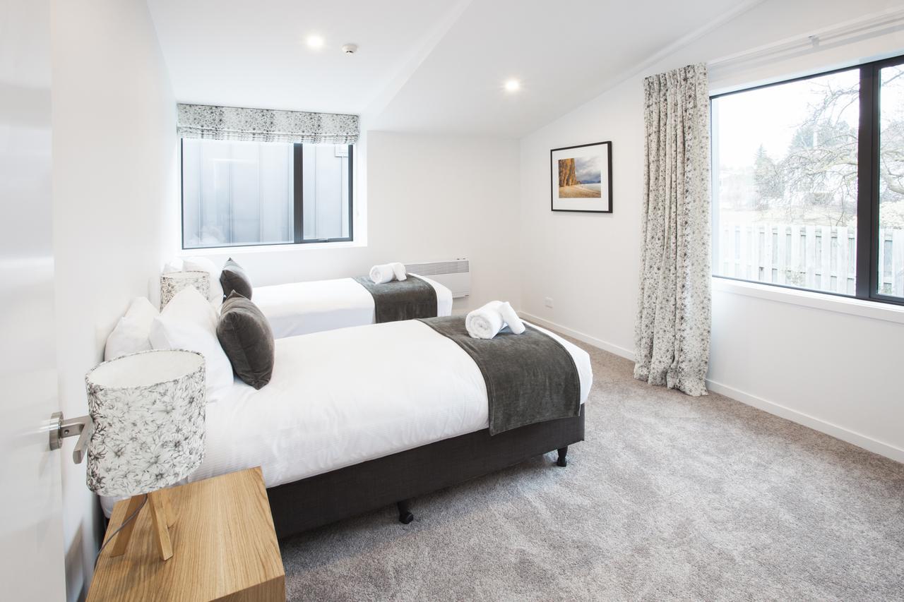 Dungarvon Street Apartments Wanaka Bagian luar foto